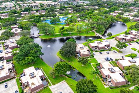 1202 12th Lane, Palm Beach Gardens FL - photo 18 of 24
