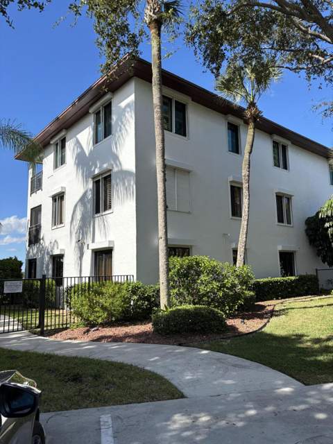 1630 Seaway Drive #301, Fort Pierce FL - photo 6 of 45