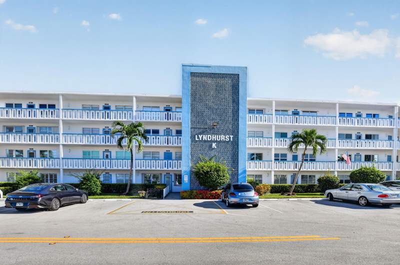 2 bedroom Condominium at 1055 Lyndhurst K, Lyndhurst K Condo, Deerfield Beach — photo 2