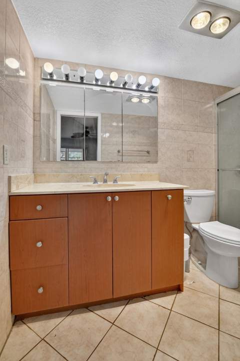 1055 Lyndhurst K, Deerfield Beach FL - photo 16 of 81