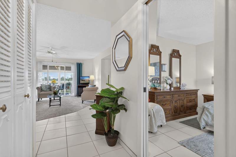 2 bedroom Condominium at 3959 Via Poinciana #506, Poinciana Place Condo 1,2,8 And 9, Lake Worth — photo 4