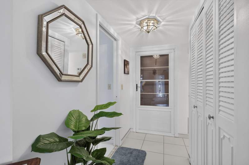 2 bedroom Condominium at 3959 Via Poinciana #506, Poinciana Place Condo 1,2,8 And 9, Lake Worth — photo 5