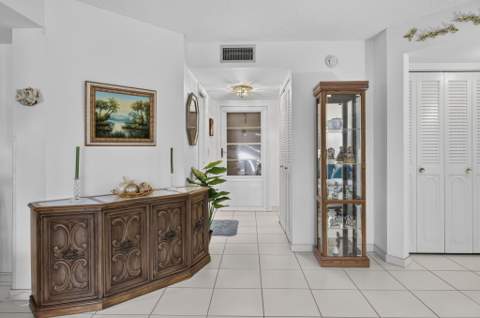 3959 Via Poinciana #506, Lake Worth FL - photo 6 of 55