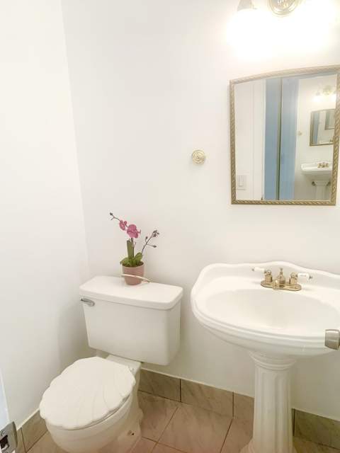 137 Coventry F, West Palm Beach FL - photo 21 of 49