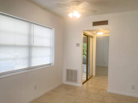 137 Coventry F, West Palm Beach FL - photo 17 of 49