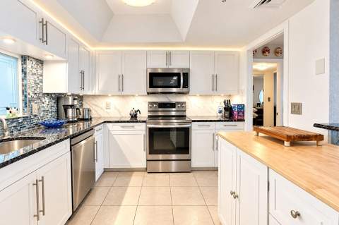 2480 Presidential Way #802, West Palm Beach FL - photo 13 of 56