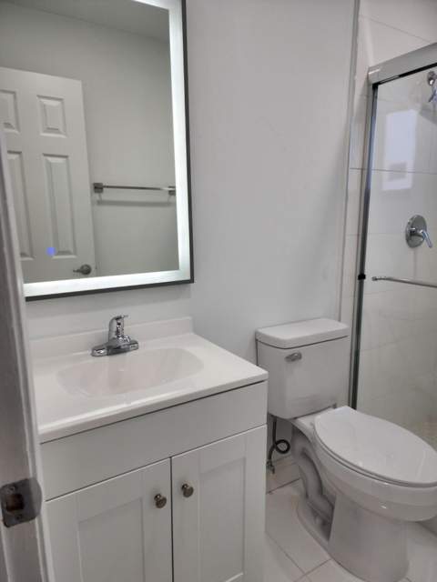 10424 NW 70th Court, Tamarac FL - photo 9 of 29