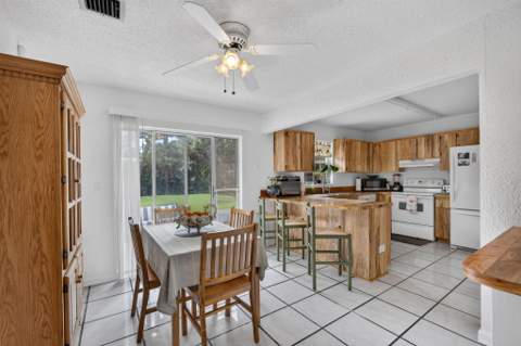 9242 166th Way, Jupiter Farms FL - photo 9 of 37