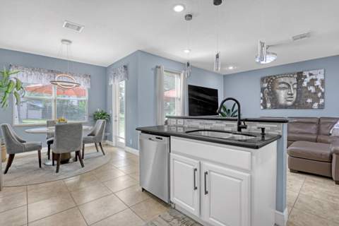762 Gazetta Way, West Palm Beach FL - photo 11 of 47