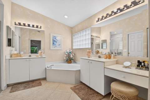 5257 Glenville Drive, Boynton Beach FL - photo 23 of 57