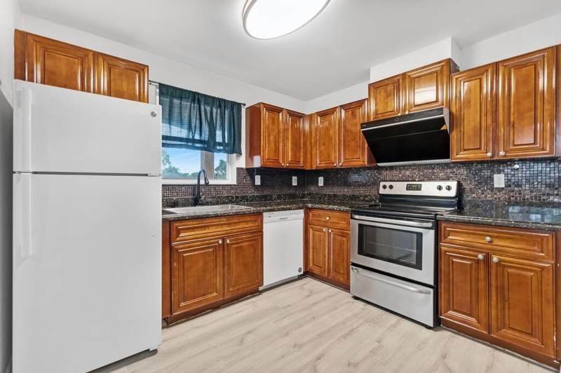 3 bedroom Condominium at 12269 Royal Palm Boulevard, Royal Garden Condo, Coral Springs — photo 4