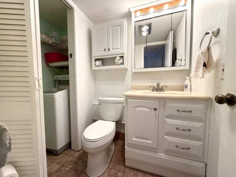 192 Stratford N, West Palm Beach FL - photo 7 of 30