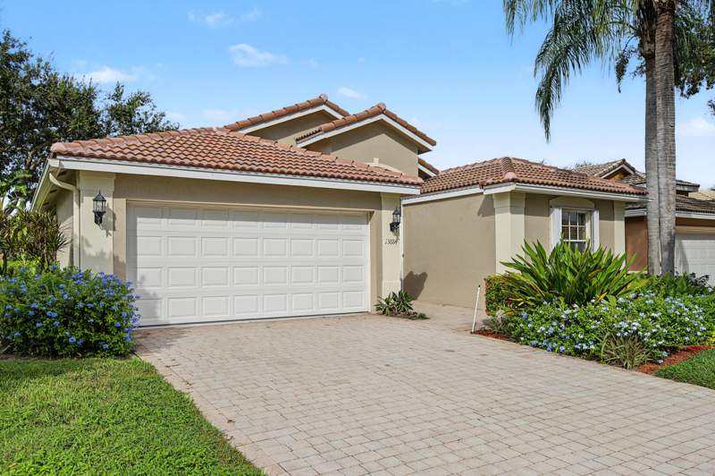 3 bedroom Single Family Residence at 13884 Via Nidia, Huntington Walk 1, Delray Beach — photo 2