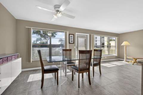 105 Greenbrier C, West Palm Beach FL - photo 6 of 40