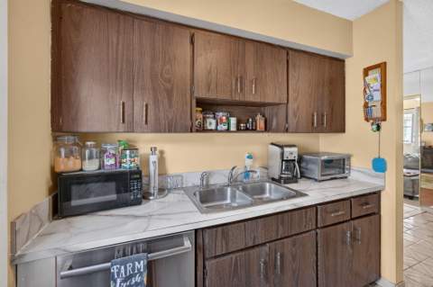 1225 Cherokee Street, Jupiter FL - photo 17 of 42