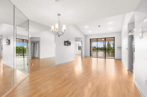 4400 NW 30th Street #424, Coconut Creek FL - photo 7 of 37
