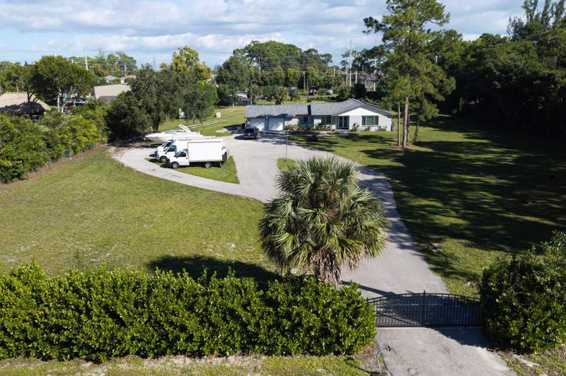 4 bedroom Single Family Residence at 6529 Pioneer Road, Palm Beach Farms Co 3, West Palm Beach — photo 4