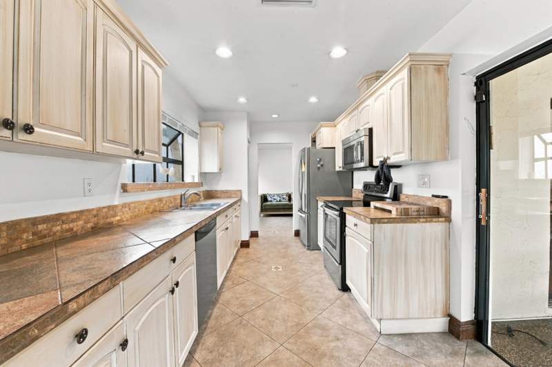 2 bedroom Single Family Residence at 6755 Lago Vista Terrace, Pradera Of Via Verde Ph 1 Replat, Boca Raton — photo 4