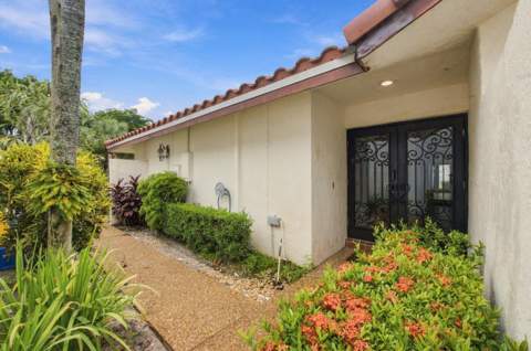 6755 Lago Vista Terrace, Boca Raton FL - photo 12 of 35