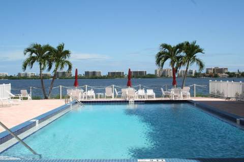 1516 S Lakeside Drive #310, Lake Worth Beach FL - photo 14 of 34