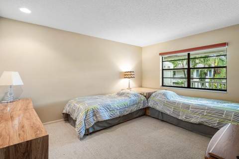 53 Eastgate Drive #B, Boynton Beach FL - photo 16 of 65