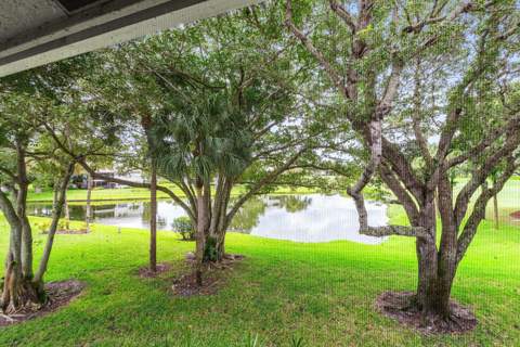 53 Eastgate Drive #B, Boynton Beach FL - photo 23 of 65