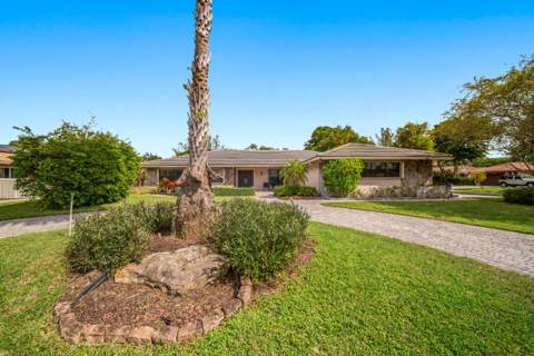 213 NW 94th Way, Coral Springs FL - photo 16 of 57