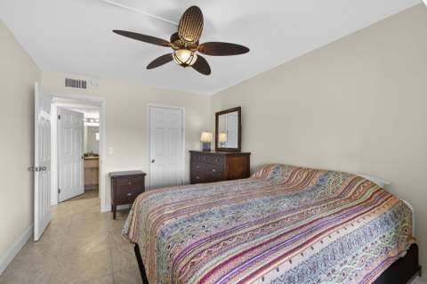 361 Wellington J, West Palm Beach FL - photo 16 of 45