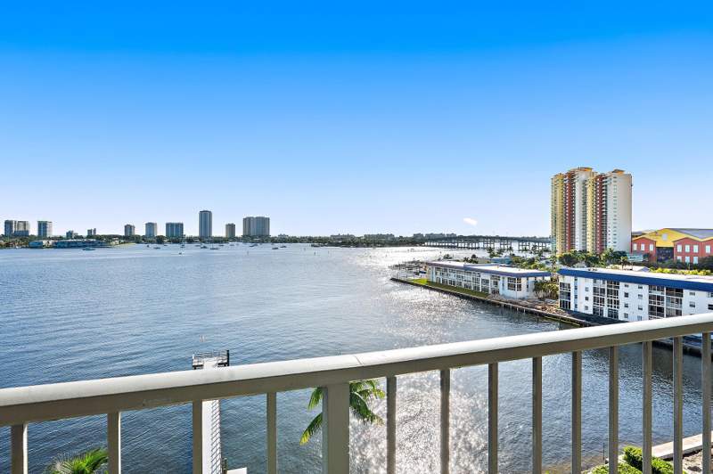 2 bedroom Condominium at 3040 Lake Shore Drive #903, Lake Harbor Cove Condo, Riviera Beach — photo 3