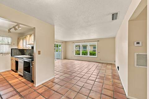 260 N High Point Boulevard #A, Boynton Beach FL - photo 13 of 30