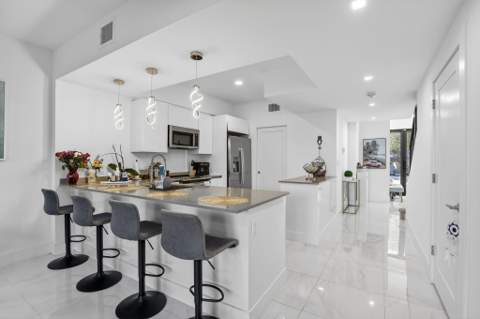 4173 N Oak Place, Dania Beach FL - photo 13 of 31