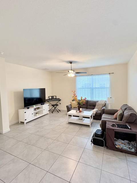 1572 SW Escobar Lane, Port St. Lucie FL - photo 6 of 18