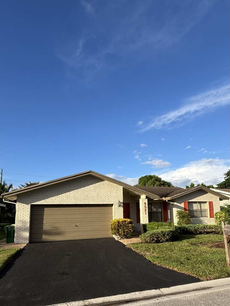 2 bedroom Single Family Residence at 9521 NW 83rd Street, Northwood, Tamarac — photo 1