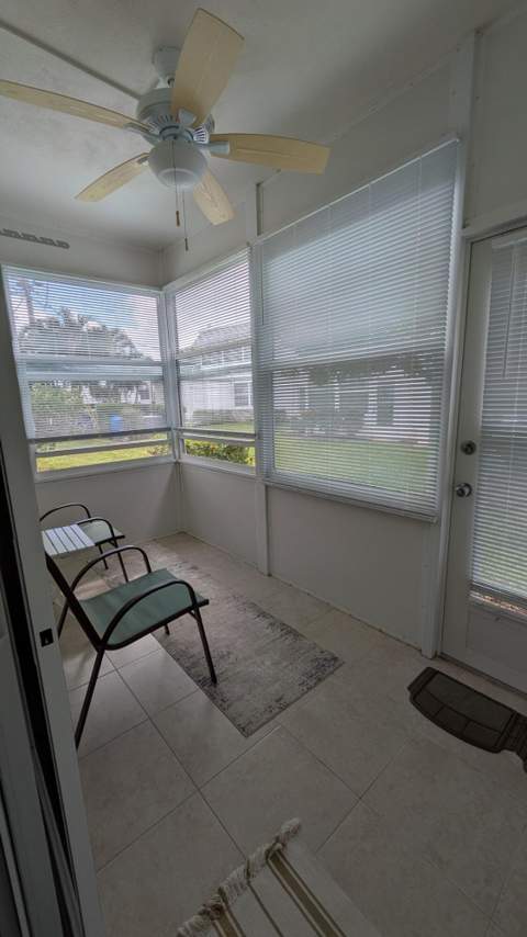 2880 Lake Osborne Drive #109, Lake Worth Beach FL - photo 16 of 27