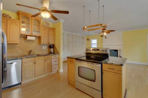 1225 Mohawk Street, Jupiter FL - photo 11 of 39
