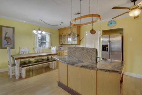 1225 Mohawk Street, Jupiter FL - photo 12 of 39