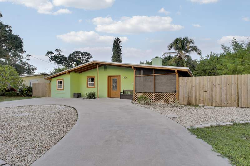 3 bedroom Single Family Residence at 1225 Mohawk Street, Jupiter River Estates Replat, Jupiter — photo 3