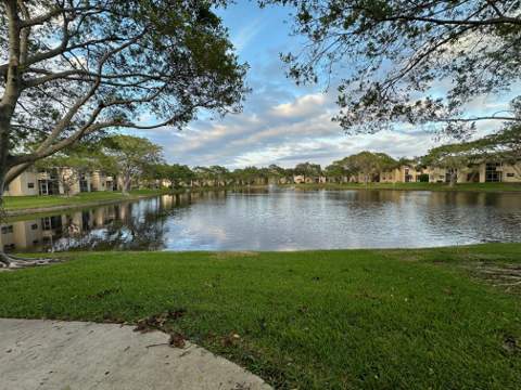 651 Cypress Lake Boulevard #L, Deerfield Beach FL - photo 13 of 18