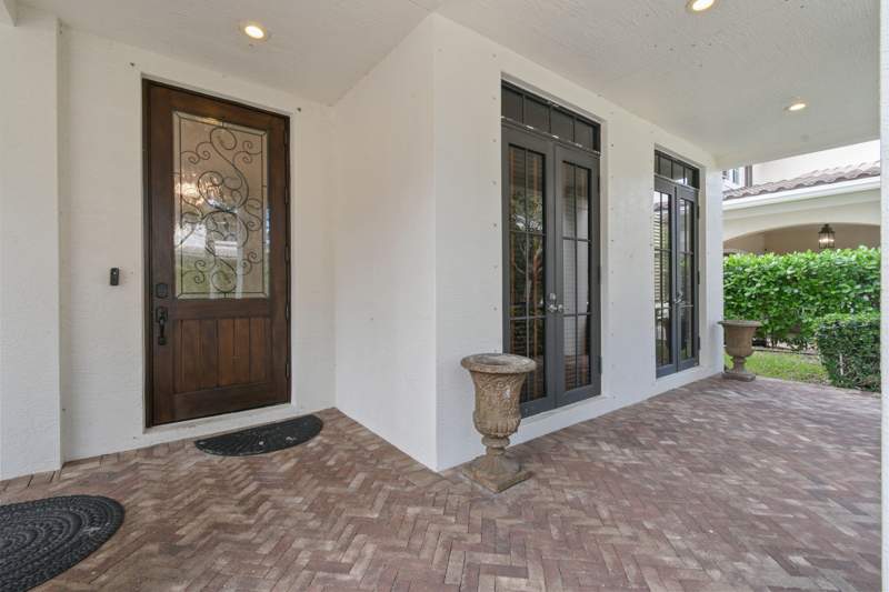 5 bedroom Single Family Residence at 140 Segovia Way, Valencia At Abacoa, Jupiter — photo 4