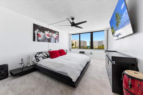 3589 S Ocean Boulevard #403, South Palm Beach FL - photo 10 of 29
