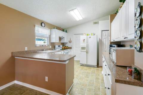551 Paurotis Lane, Fort Pierce FL - photo 10 of 47
