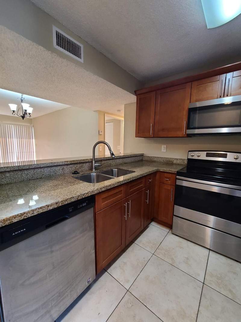 3 bedroom Condominium at 1461 Windorah Way #G, Palm Beach Place Condo, West Palm Beach — photo 5