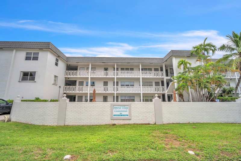 1 bedroom Condominium at 6200 NE 22nd Way #206, Imperial Village Condo, Fort Lauderdale — photo 1