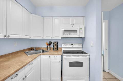 6200 NE 22nd Way #206, Fort Lauderdale FL - photo 14 of 40
