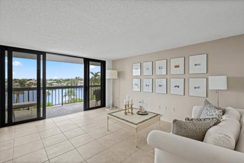 611 SE 7th Street #Ph-5, Delray Beach FL - photo 8 of 42