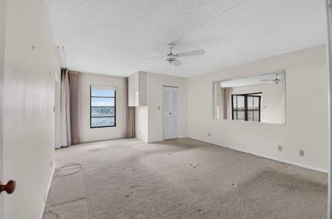 7240 Huntington Lane #806, Delray Beach FL - photo 20 of 48