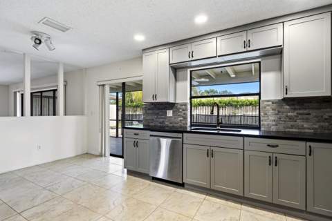 4937 Willow Drive, Boca Raton FL - photo 12 of 70
