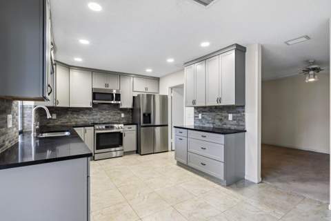 4937 Willow Drive, Boca Raton FL - photo 14 of 70