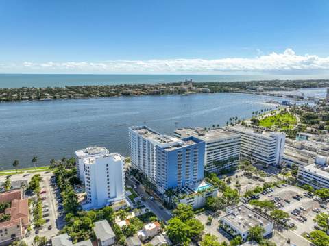 1551 N Flagler Drive #8, West Palm Beach FL - photo 7 of 40