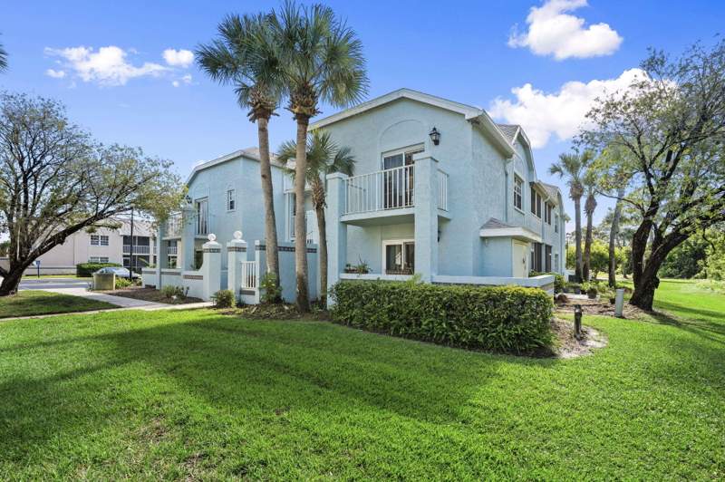 2 bedroom Condominium at 1616 SE Green Acres Circle #M-204, Evergreen At Port St Lucie, A Condominium, Port St. Lucie — photo 2